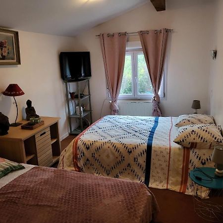 Bed and Breakfast Le Clos Fleury Клюни Экстерьер фото